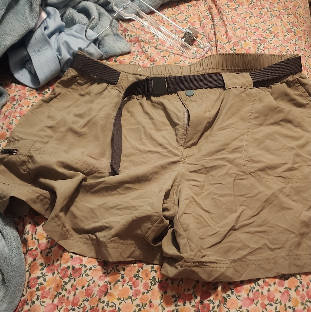 Columbia shorts